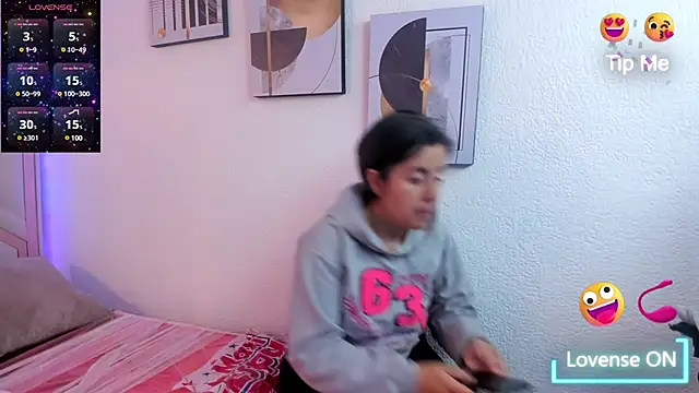 Saori Sann  online show from March 2025 12:33:02 PM