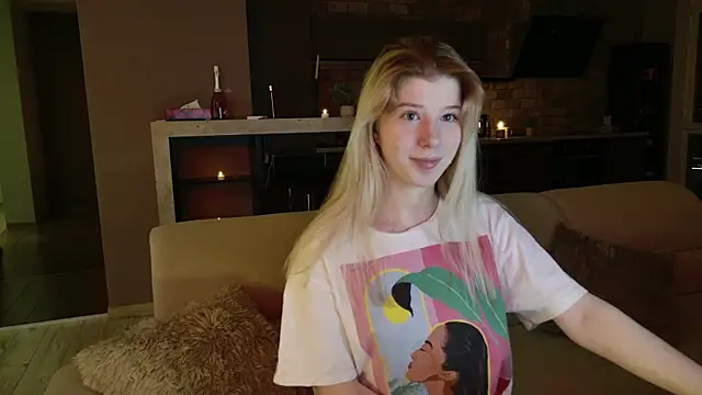 Bella amory online show from February 2025 07:06:02 PM