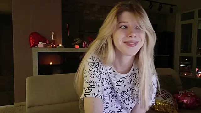 Bella amory online show from February 2025 06:54:01 PM