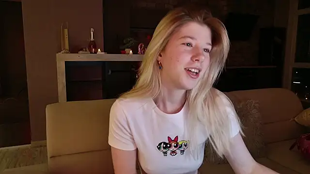 Bella amory online show from February 2025 08:09:01 PM