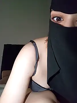 Milan-88 online show from November 2025 02:38:02 PM