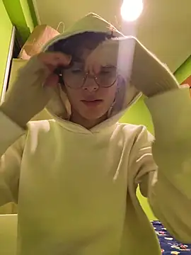 Snapshot of stormmart18 chatting on February 2025 12:17:01 AM stormmart18 online show from February 2025 12:17:01 AM