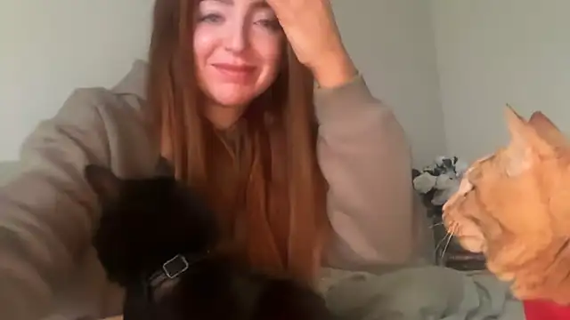 Snapshot of skyejde chatting on November 2025 09:19:02 AM skyejde online show from November 2025 09:19:02 AM