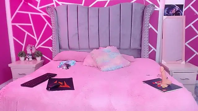 Snapshot of melody_toy chatting on March 2025 11:37:02 PM melody toy online show from March 2025 11:37:02 PM