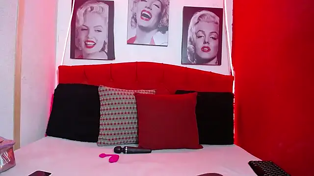 Tiana Ebony18 online show from April 2026 12:10:01 PM