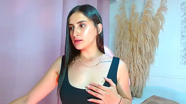 Danella houston online show from May 2026 07:55:02 PM
