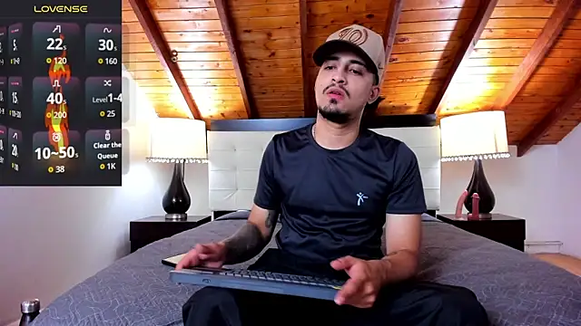 Snapshot of Sebastian_Berne chatting on November 2025 07:24:01 PM Sebastian Berne online show from November 2025 07:24:01 PM