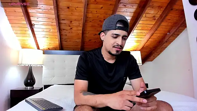 Snapshot of Sebastian_Berne chatting on November 2025 07:19:02 PM Sebastian Berne online show from November 2025 07:19:02 PM