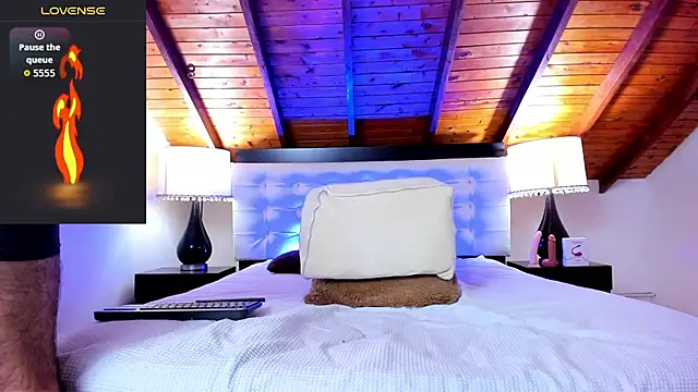 Snapshot of Sebastian_Berne chatting on November 2025 07:35:01 PM Sebastian Berne online show from November 2025 07:35:01 PM