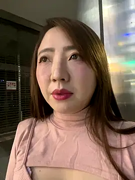 Snapshot of Hannababy_ chatting on November 2025 04:16:02 PM Hannababy online show from November 2025 04:16:02 PM