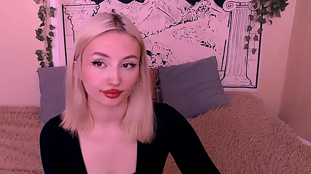 Snapshot of beauty_blonde chatting on March 2025 05:24:02 AM beauty blonde online show from March 2025 05:24:02 AM