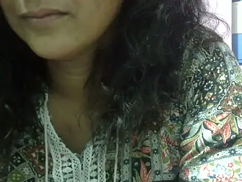Your cutiepie  online show from May 2026 06:23:02 PM