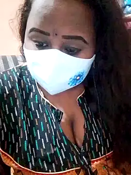 Snapshot of dolly_telugu01 chatting on February 2025 06:36:02 PM dolly telugu01 online show from February 2025 06:36:02 PM