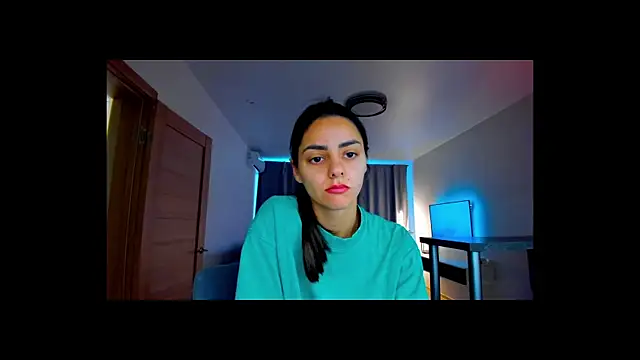 EmiliaZen online show from October 2025 12:24:01 PM