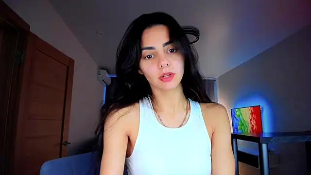 EmiliaZen online show from October 2025 01:10:01 PM