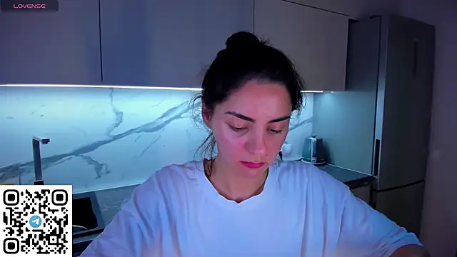 EmiliaZen online show from June 2026 08:02:01 PM