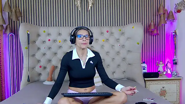 PlayfulShow online show from February 2026 02:37:02 PM