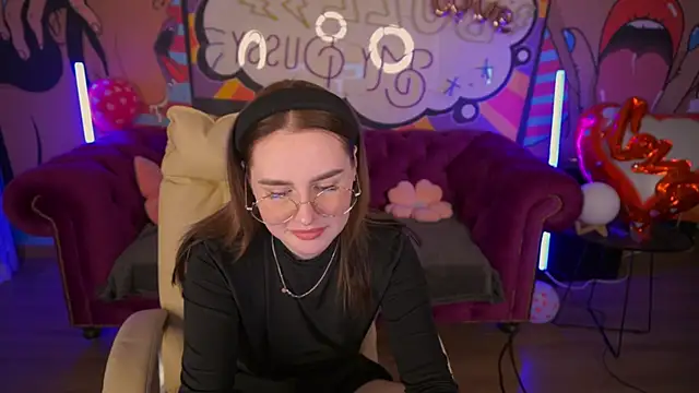 Snapshot of DivineJass chatting on March 2025 07:32:02 AM DivineJass online show from March 2025 07:32:02 AM