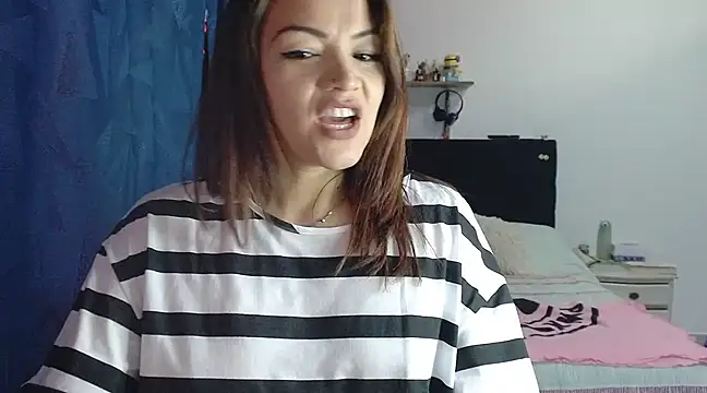 Snapshot of PenelopeMist chatting on February 2025 10:20:01 PM PenelopeMist online show from February 2025 10:20:01 PM