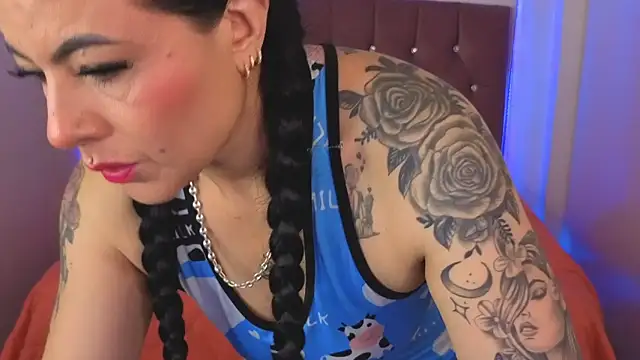 lizha milf online show from December 2025 03:14:02 AM