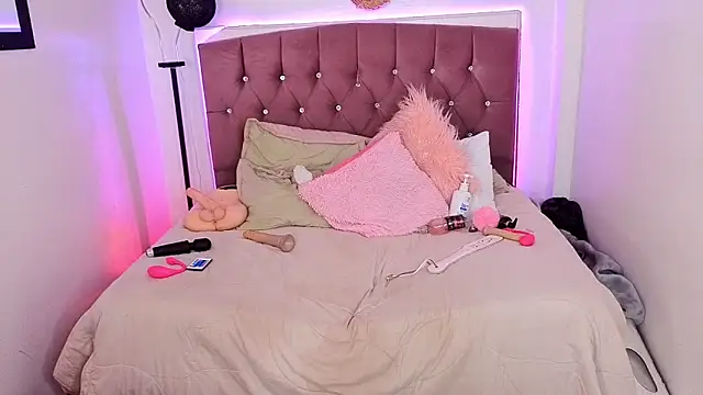 lizha milf online show from January 2026 07:11:01 PM