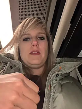 Snapshot of Sexybiene969 chatting on November 2025 05:26:01 PM Sexybiene969 online show from November 2025 05:26:01 PM