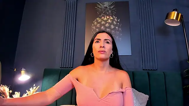 scarlet edwars online show from February 2025 07:07:01 PM