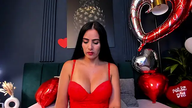 scarlet edwars online show from February 2025 07:12:02 PM