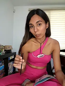 Alicee10 online show from November 2025 05:26:01 PM