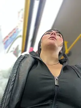 Snapshot of Dulce__Boyd chatting on December 2025 01:05:02 PM Dulce Boyd online show from December 2025 01:05:02 PM