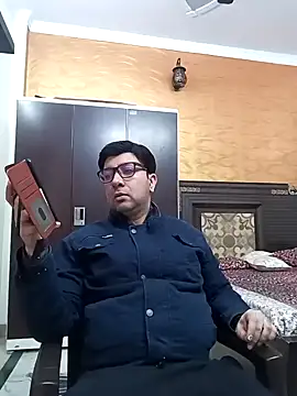 innocentboy1987 online show from February 2025 04:31:01 AM