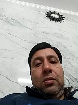 innocentboy1987 online show from February 2025 03:09:02 PM