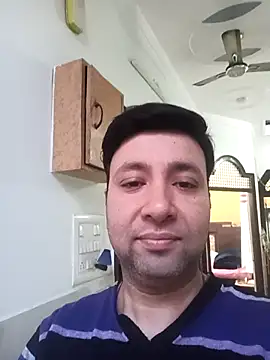 innocentboy1987 online show from February 2026 03:44:02 AM