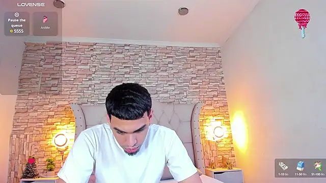 Snapshot of Miagael_Pervert chatting on February 2025 04:06:01 AM Miagael Pervert online show from February 2025 04:06:01 AM