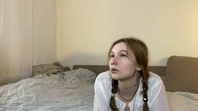 Sabrinaanddaniel online show from February 2025 01:01:01 PM