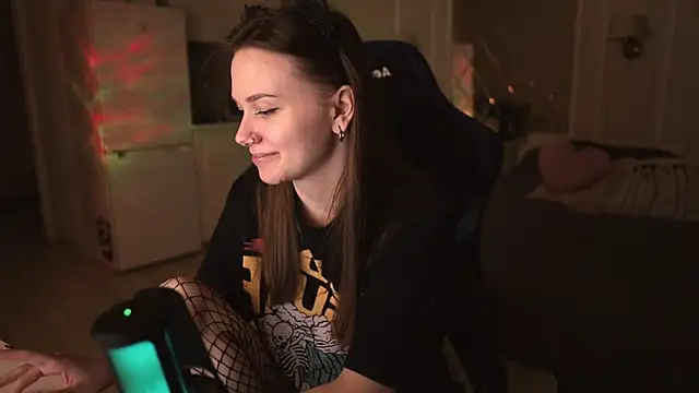 alexa feels  online show from March 2025 06:43:02 PM