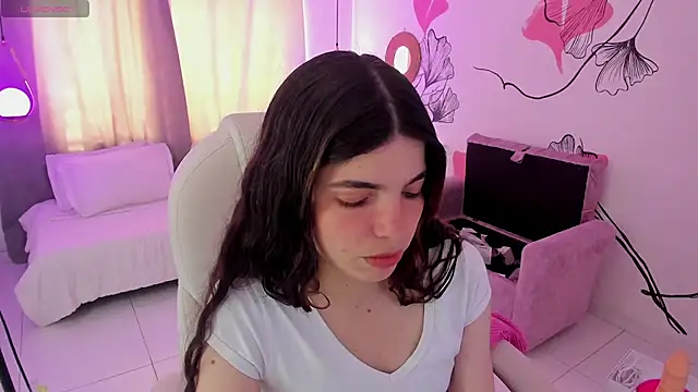 Isabela Fiorelli online show from May 2026 02:45:01 PM