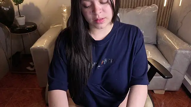 Cute Angell  online show from May 2026 10:36:01 AM