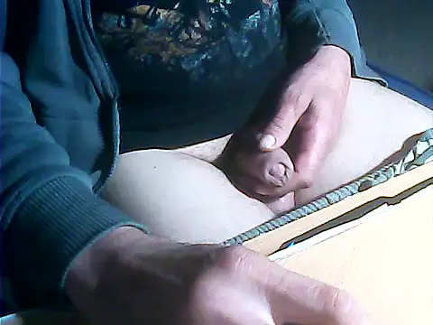 igracek30 online show from May 2026 12:29:02 AM