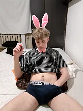 And25bn online show from April 2026 10:18:01 PM