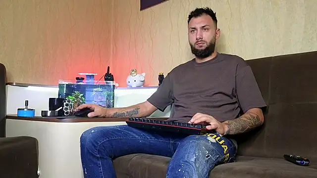 JamieNoxus online show from October 2025 05:46:01 AM