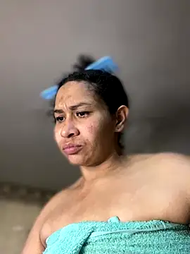 Carola-Ross online show from September 2025 07:37:01 PM