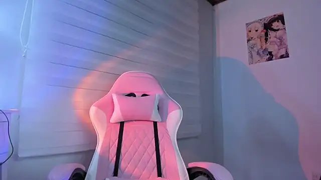 Snapshot of mikusitq_ chatting on November 2025 11:38:02 PM mikusitq online show from November 2025 11:38:02 PM