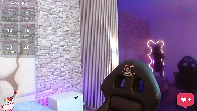 Snapshot of Issa_tay1 chatting on October 2025 07:34:02 PM Issa tay1 online show from October 2025 07:34:02 PM