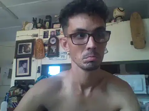 Snapshot of Invisibledickman chatting on February 2025 05:29:01 AM Invisibledickman online show from February 2025 05:29:01 AM