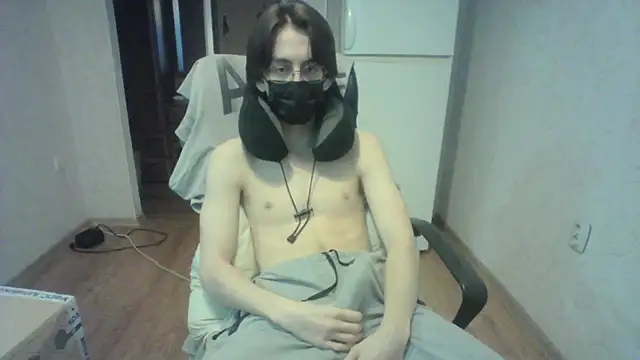 that handsome boy online show from February 2025 06:26:02 AM