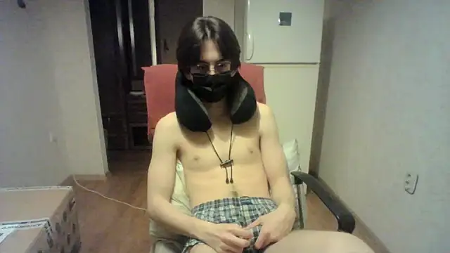 that handsome boy online show from February 2025 09:47:01 PM