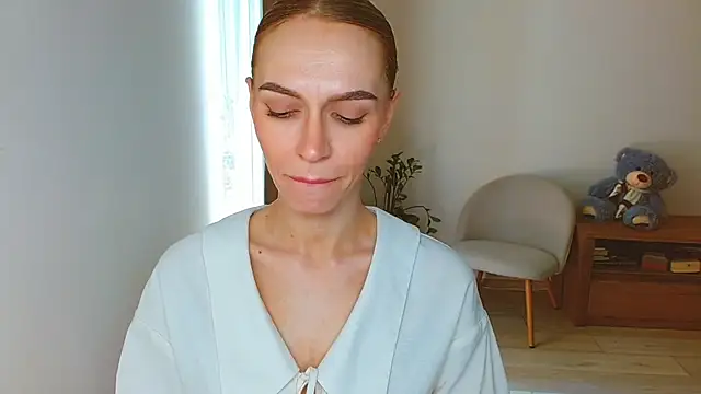 Lady Sunshine  online show from May 2026 07:05:01 AM