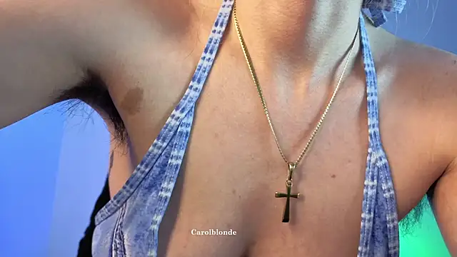 Snapshot of Carolblonde chatting on June 2026 09:56:02 PM Carolblonde online show from June 2026 09:56:02 PM