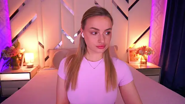LindsieGreyy online show from May 2026 06:29:01 AM